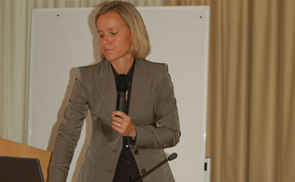 Ursula Hochrein Dipl. Ing. (FH) Ursula Hochrein, Landschaftsarchitektin, u.a. Gestaltung des Friedhofs München-Riem und Oberflossing. © Kunstreferat