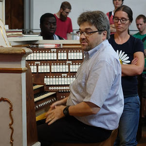 Stiftsorganist Andreas Etlinger an der Bruckner-Orgel in St. Florian
